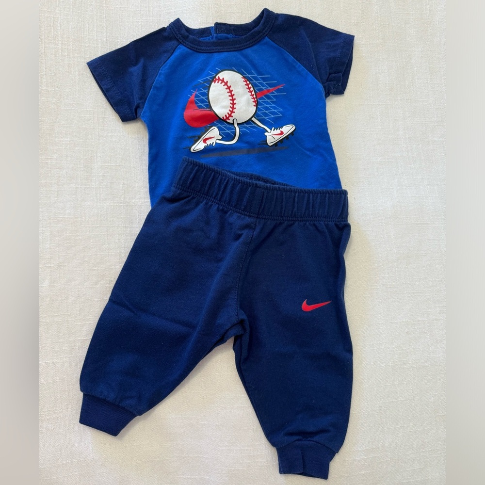 Nike | Swoosh Running Baseball Bodysuit Pant Set | 3 months
